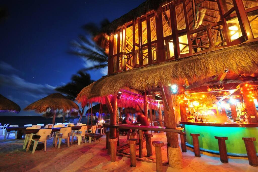 Casa Blanca By The Caribbean Sea Apartment Akumal Bagian luar foto
